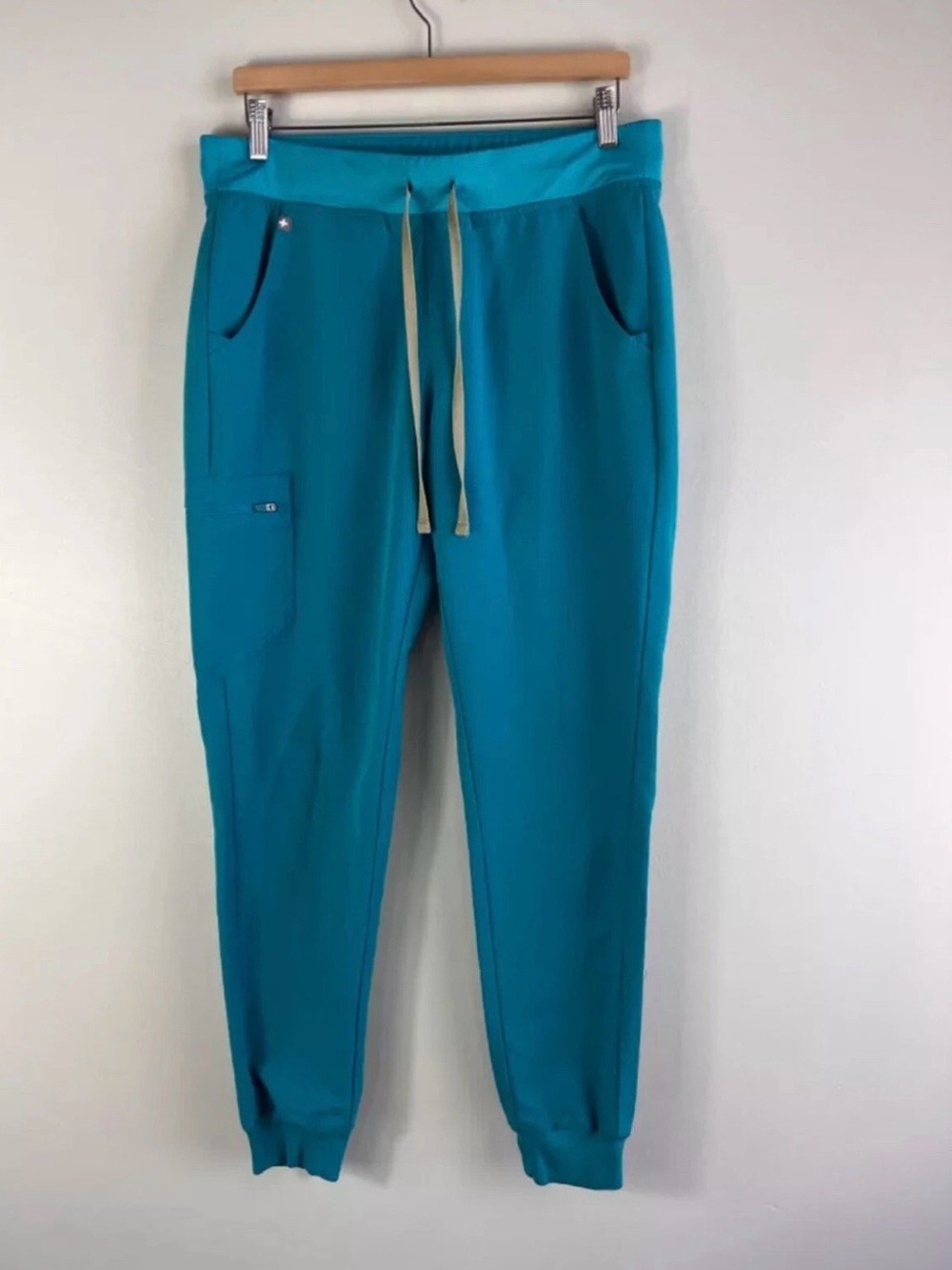 Figs Turquoise Scrub Jogger Pants Size Medium TALL